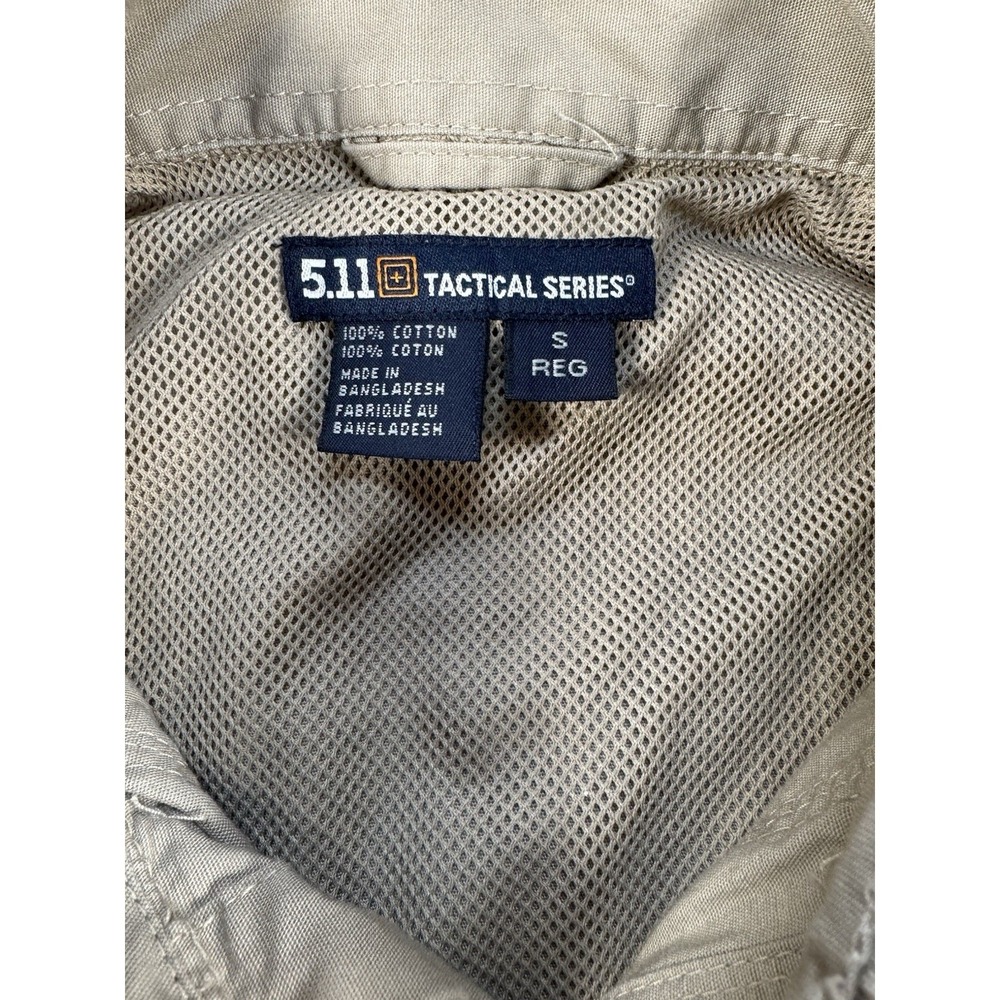 5.11 Tactical Series Shirt Mens Small Khaki Vented Canvas Long Sleeve Button‎ Up - Picture 2 of 7